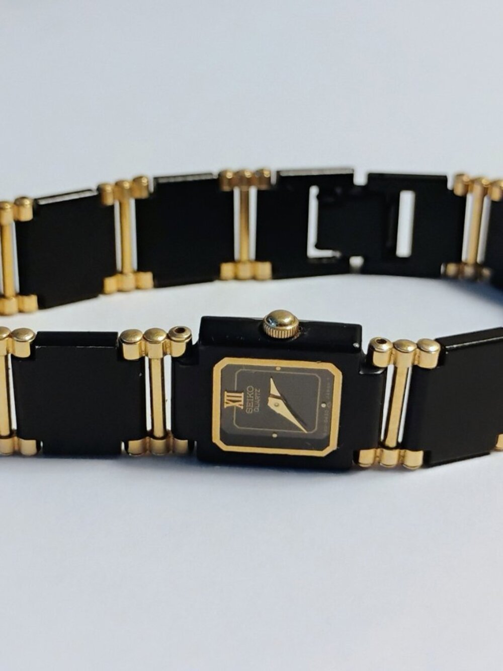 Ladies 1980's Seiko Square Black/Gold  Bracelet Dress Watch New Battery